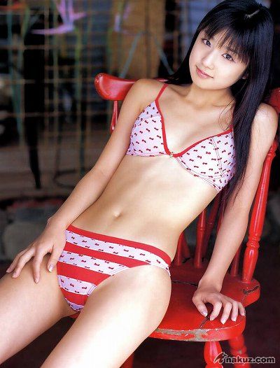 yuko-ogura-007.jpg
