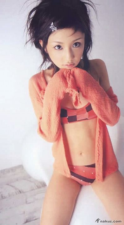 yuko-ogura-1212-010.jpg