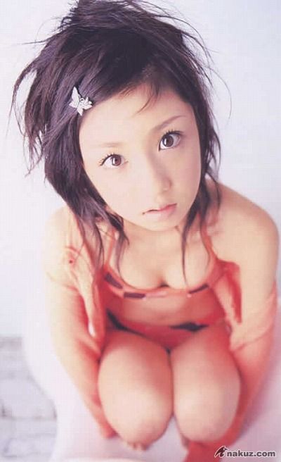 yuko-ogura-1212-008.jpg