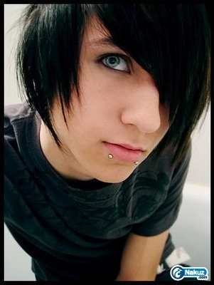Emo-Hair-731316.jpg