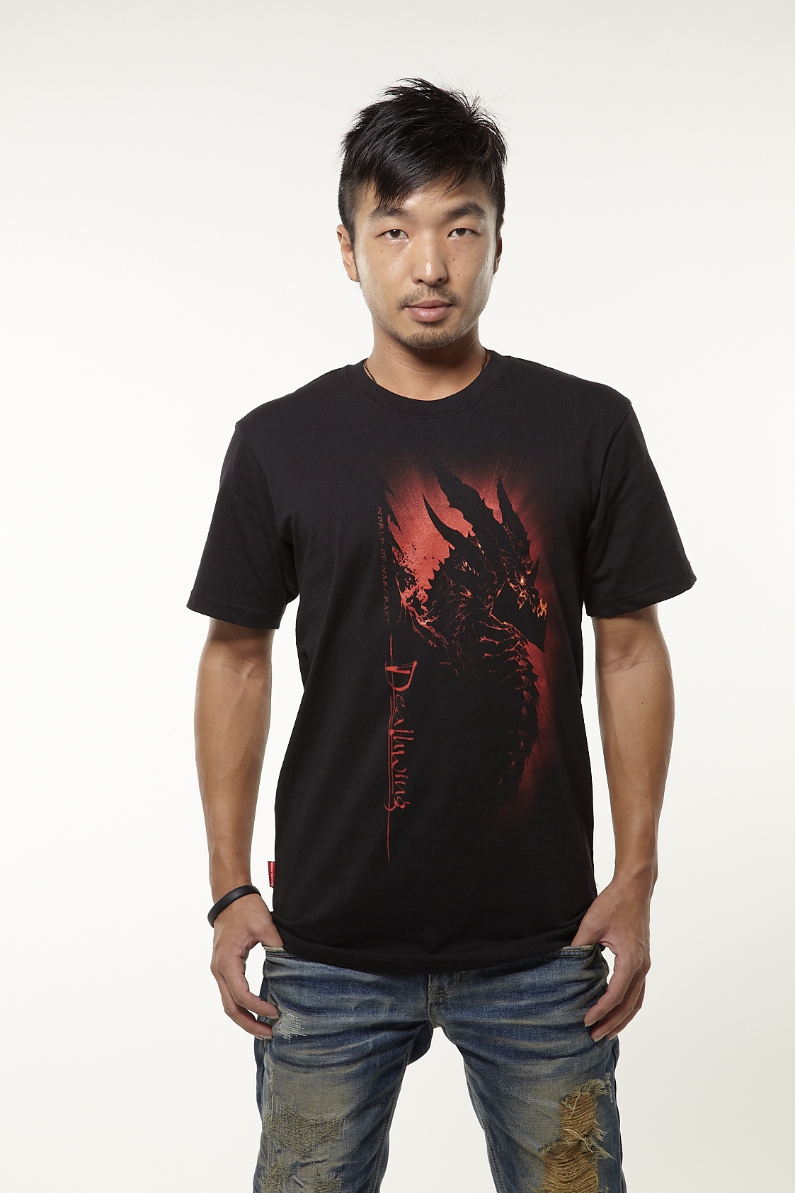 死亡之翼T-shirt男模實穿.jpg
