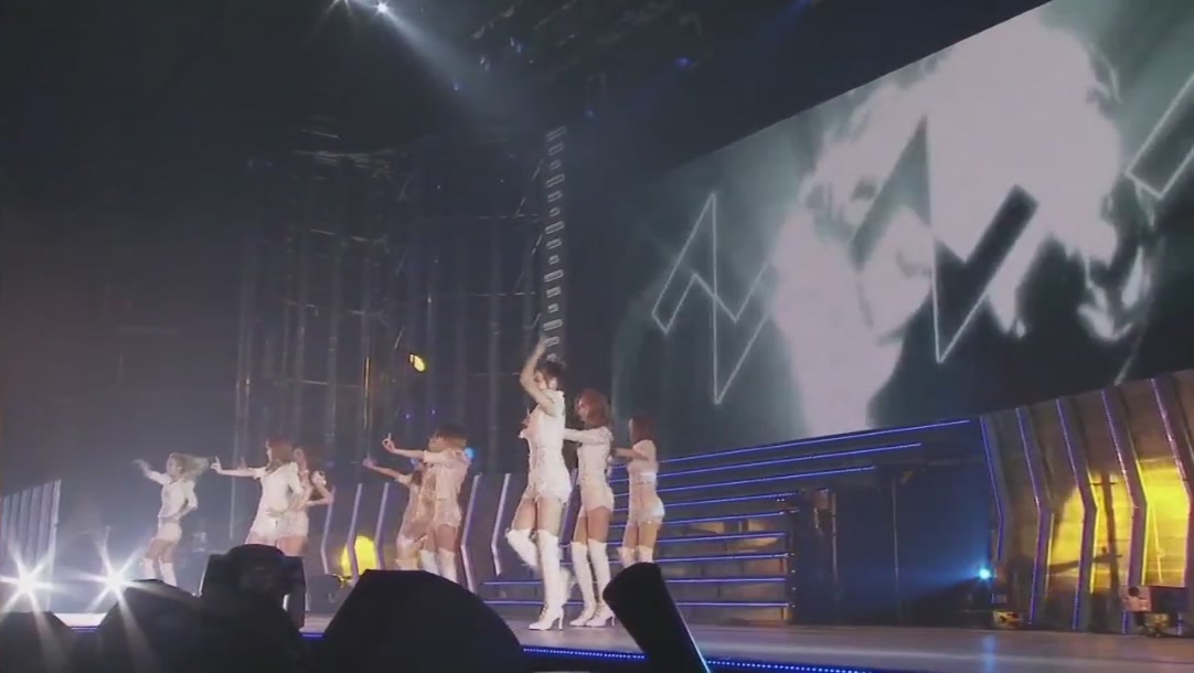 [DLKOO.com] SNSD - Girls Generation Arena Tour 2011 Concert 110629[14-15-30].JPG