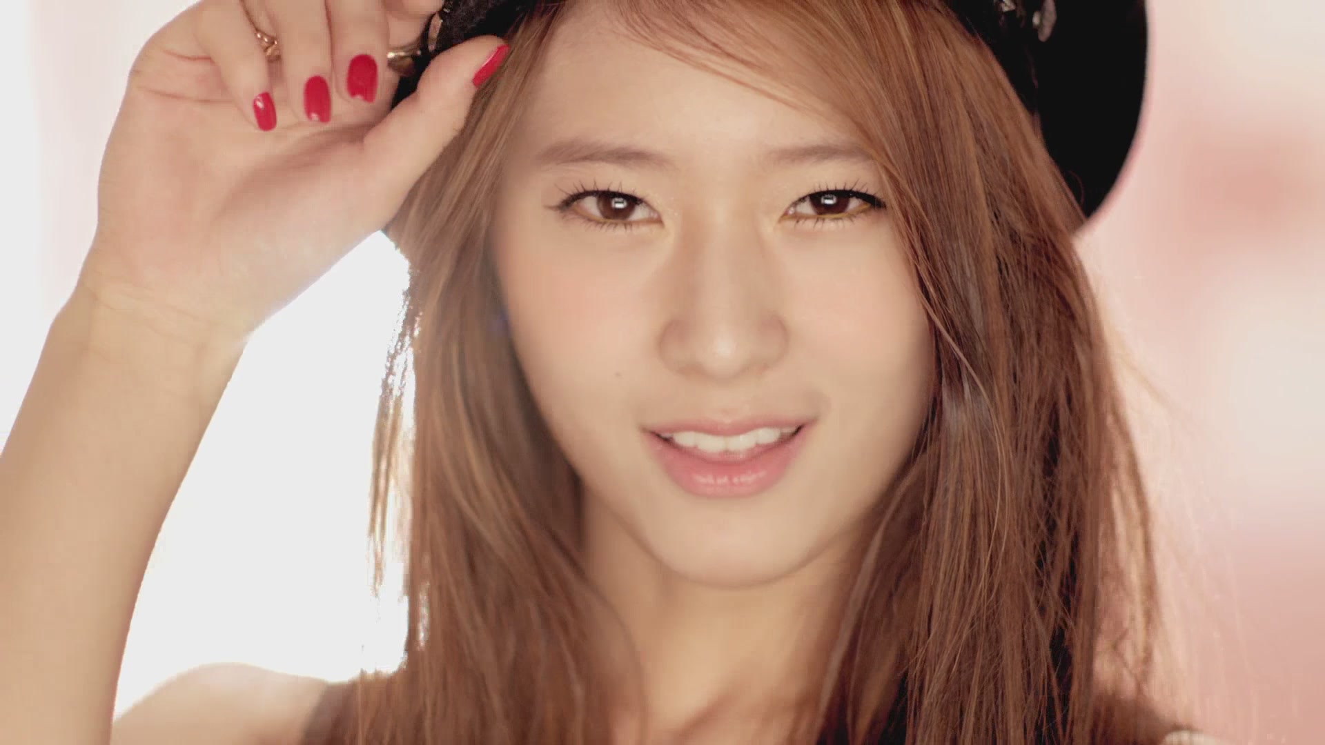 [DLKOO.com]f(x) - Hot Summer (Bugs) (HD-1080p)[17-46-32].JPG