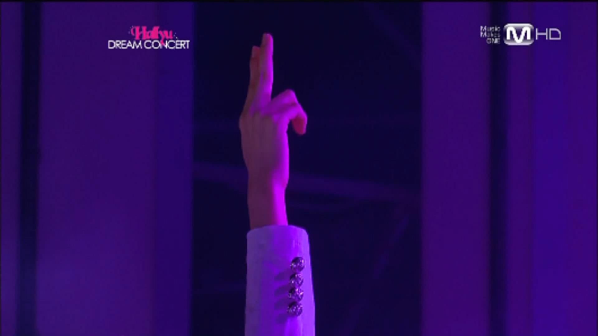 111006.Mnet 한류 드림 콘서트.소녀시대 - 훗_2011106224729.jpg