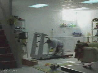 1239704200_stupid_guy_vs_treadmill.gif