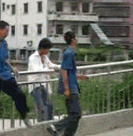 79a00895jw6dfndc7ea1jg.gif