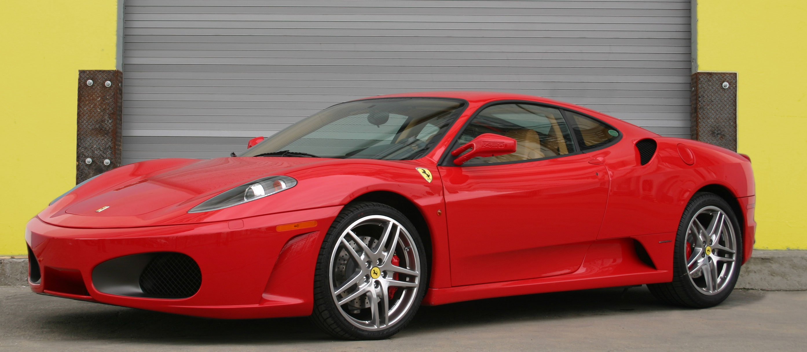 ferrari3.jpg