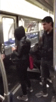 d54a1fa7jw1esl7nbjf9ug2050092npe.gif